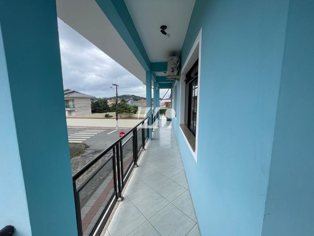 Casa em Ponte do Imaruim, Palhoça. 3 quartos, 115m². Imagem 3 de 14